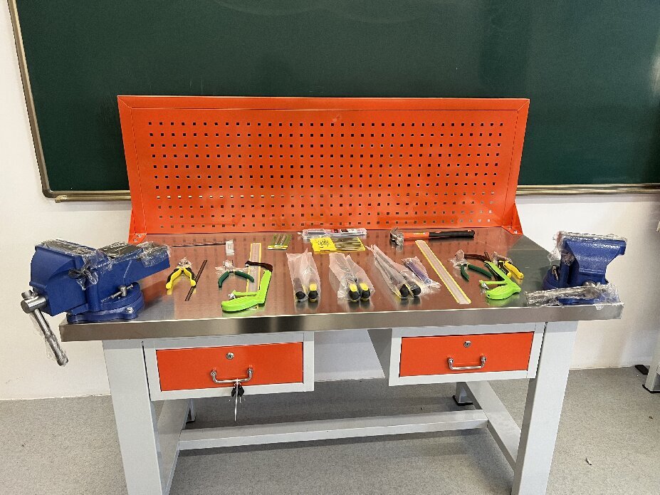 两工位钳工实训台